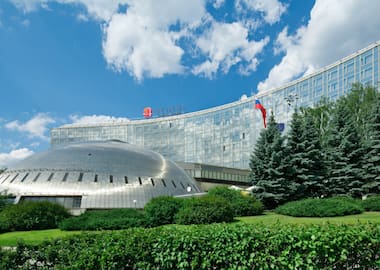 Canada via Moscow (Quarantine package)