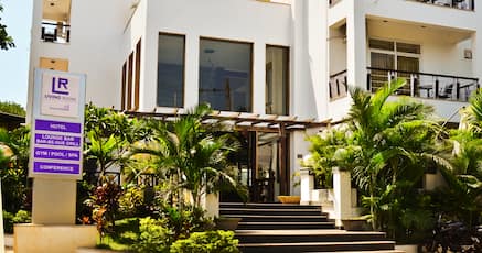 Hotels With Swimming Pool In Vagator Goa 1100 Night