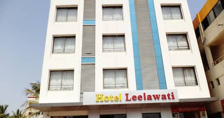 Hotels Near Shri Sai Baba Dwaravati Shirdi With Room Service The dwarawati bhakthi nivas is placed next to the dharamshala and is about just 2 minutes of walk from the bus stand. travelguru