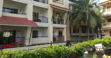 1329 Hotels Near Little Italy Restaurant Goa Room At 300 - 