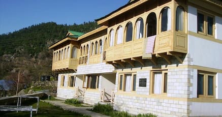 Hotels With Travel Counter In Kinnaur Kalpa Night