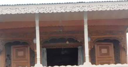 Budget Hotels Near Welcomheritage Gurkha Houseboat In - 