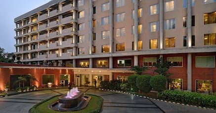159 Hotels Near Nehru Hospital Pgi Chandigarh Room 780 Night James Hotel Chandigarh Sector 17