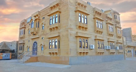 Book 3 Star Hotels In Jaisalmer 588 Night Hotel Marina Mahal With Dessert Camp
