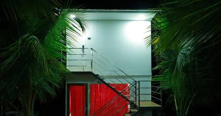 Book Cottage In Pondicherry 1999 Night