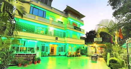 12 City Holiday In Ambaji 1600 Night Reisebewertungen lesen und fotos ansehen für 9 hotels und pensionen in ambaji, indien. 12 city holiday in ambaji 1600 night