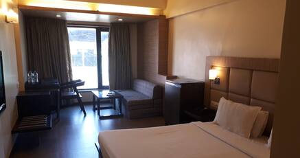 158 Hill Station In Lavasa 1000 Night Lavasa is part of 25,000 acres of land declared as hill station, with an extensive master plan covering half that area, it is built around the 20 kms long warasgaon lake. 158 hill station in lavasa 1000 night