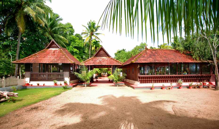 Paradise Resorts Kumarakom Book This Hotel At The Best Price