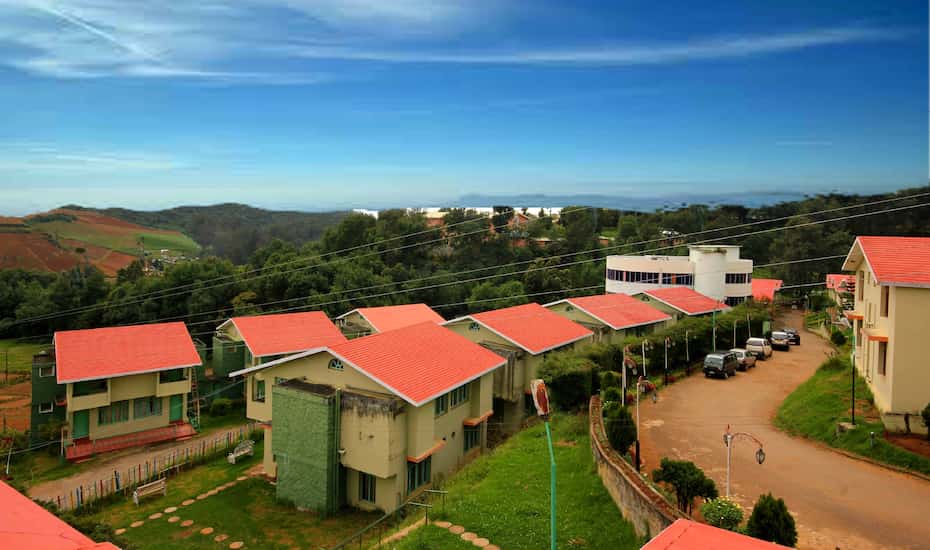 La Flora Amberley Resort Ooty Book This Hotel At The Best Price