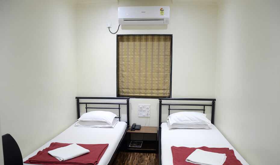 Hotel Kumkum Mumbai Price Reviews Photos Address I would rather stay here then the taj mahal palace hotel. hotel kumkum mumbai price reviews