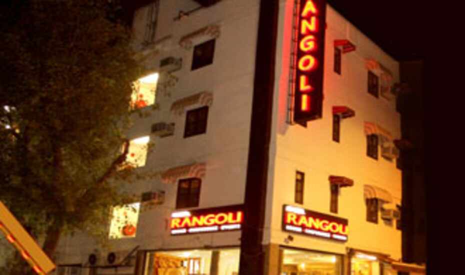 lee cooper showroom in dwarka