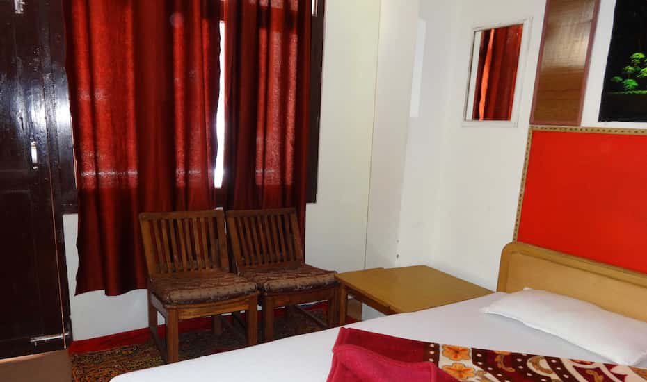 Holy Day Guest House Manikaran Flat 50 Off Book Hotel Reviews Holy Day Guest House