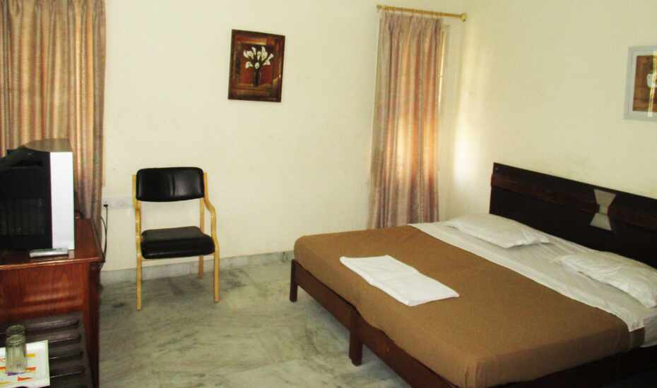 Balaji Guest House Chennai Book This Hotel At The Best - 