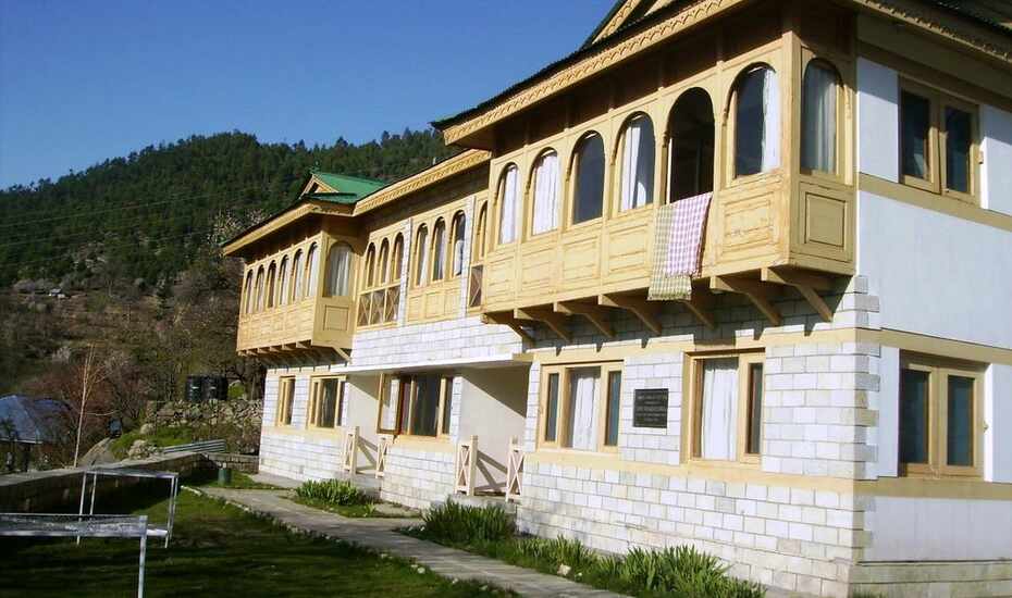Hptdc Hotel Kinner Kailash Kalpa Price Reviews Photos Address India is a very famous holiday destination in the world, and provides ample facilities as far as lodging is concerned. hptdc hotel kinner kailash kalpa price