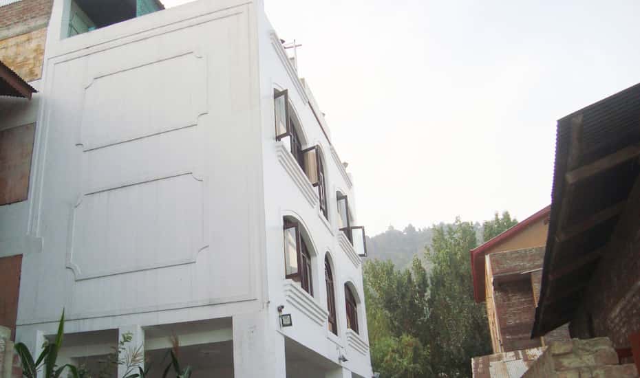 Hotel Grand Sultan Srinagar Price, Reviews, Photos u0026 Address