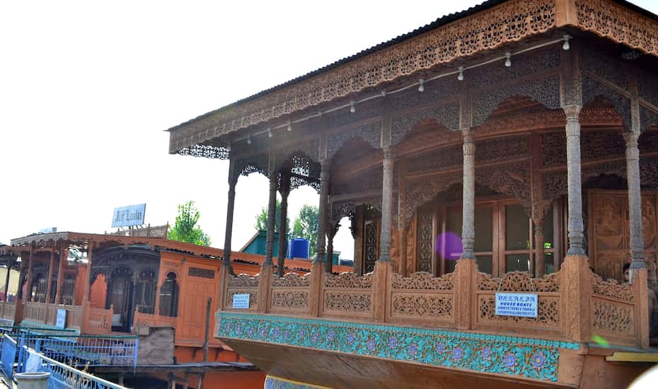 De - Laila Group Of House Boats