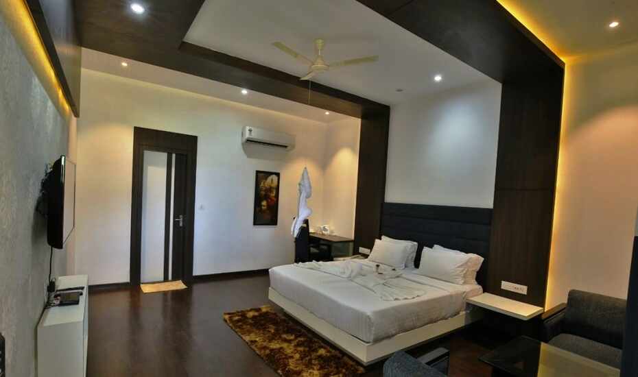 Jhansi Hotel Jhansi Price Reviews Photos Address