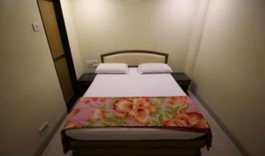 Trimurti Hotel Mumbai Price Reviews Photos Address