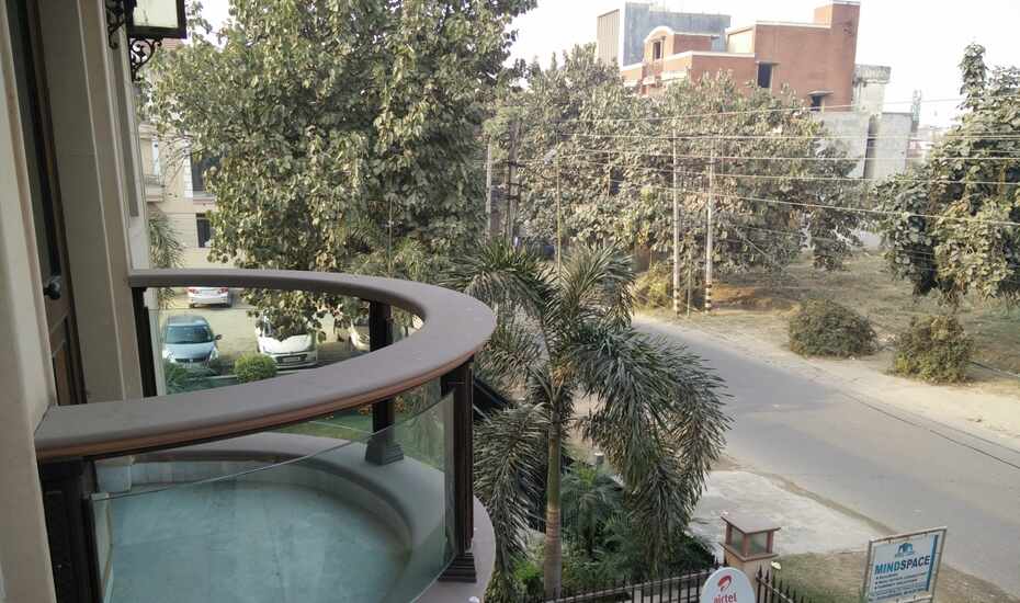 Enkay Residency Jcm Gurgaon Book This Hotel At The Best - 