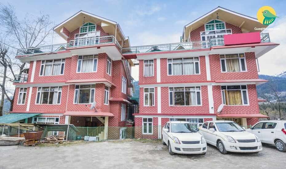 Room In A Red Brick Cottage Near Mall Road Manali Book This