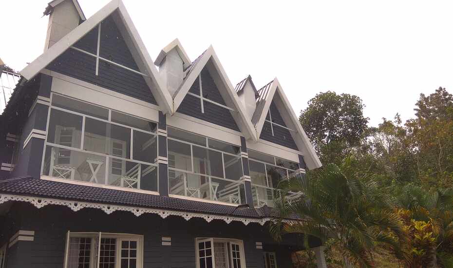 White Window Cottage Munnar Book This Hotel At The Best Price