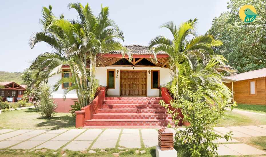 Beachside 2 Br Villa With A Pool 150 M From Ashwem Beach Goa Price Reviews Photos Address Ashwem beach is one of the laid back beaches of goa and is never very crowded. ashwem beach goa