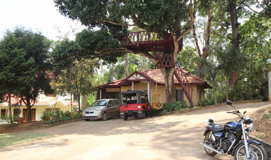 Twin Bedroom Cottage Stay Coorg Book This Hotel At The Best
