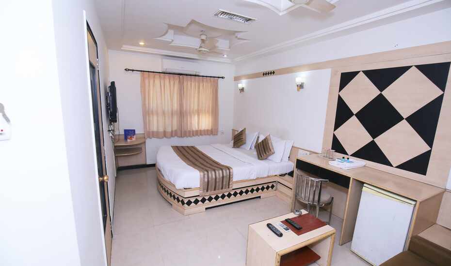 Hotel Ever Krishna Rajkot Book This Hotel At The Best Price