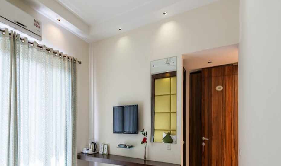 Hotelgoldentranquility Bangalore Book This Hotel At The - 