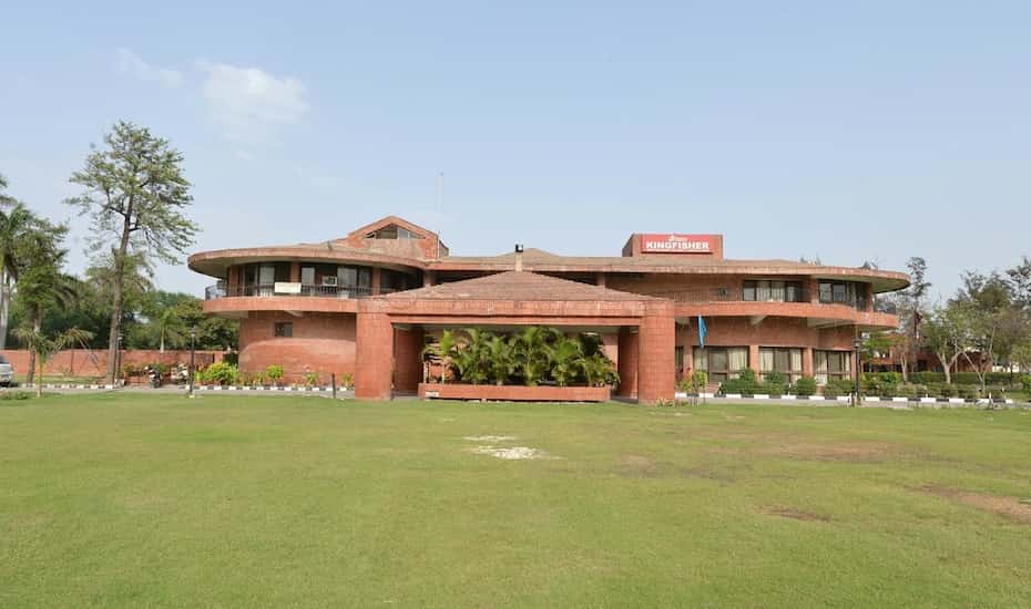 Kingfisher Tourist Resort Ambala Price Reviews Photos Address It shows hours, minutes, and seconds on the display and you can adjust the time by rotating. kingfisher tourist resort ambala price