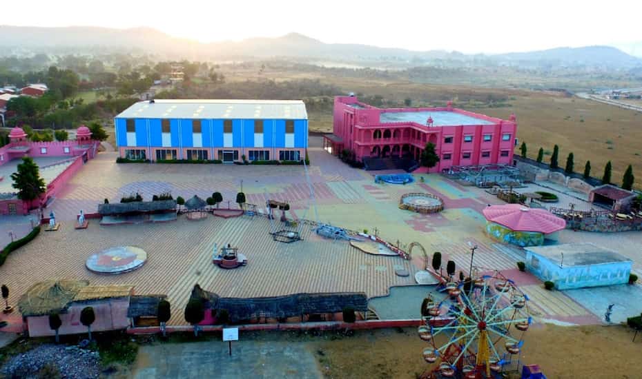 Anupam Raina on LinkedIn: Talk of The Town 🎉 Sunrise Decor & Gifts  Showroom Now in Kirti Nagar…