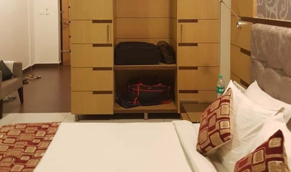 Hotel Aswathy Thrissur Book This Hotel At The Best Price - 