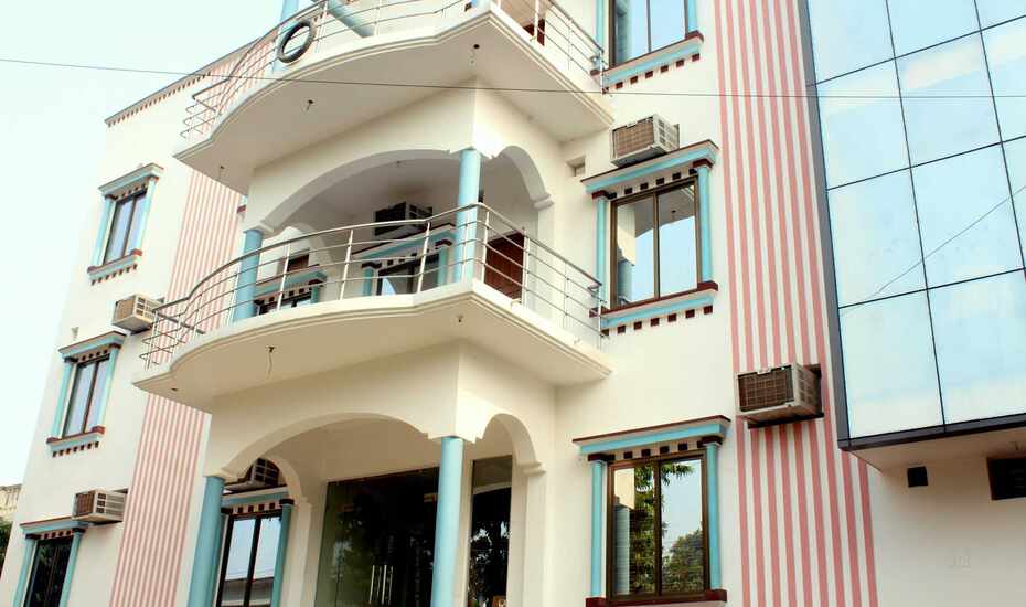 Tarun Inn Hotel Azamgarh Book This Hotel At The Best - 