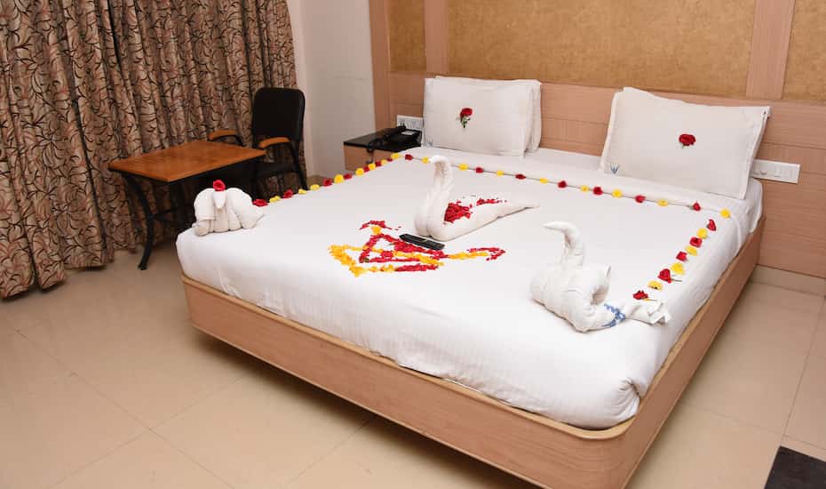 Varshan International Erode Price Reviews Photos Address Manufacturer and exporters of bedroom suite offered by varshan international, erode, tamil nadu, india. varshan international erode price