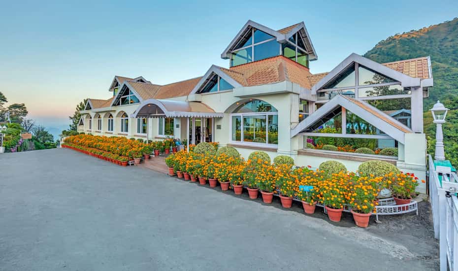 Club Mahindra Emerald Palms, Goa from $71. Varca Hotel Deals & Reviews -  KAYAK