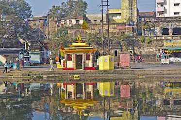 Maharashtra Tourism Tourist Places In Maharashtra Maharashtra Tour And Travel Guide Yatra This temple is dedicated to parshvanatha, the 23rd tirthankar. maharashtra tourism tourist places in