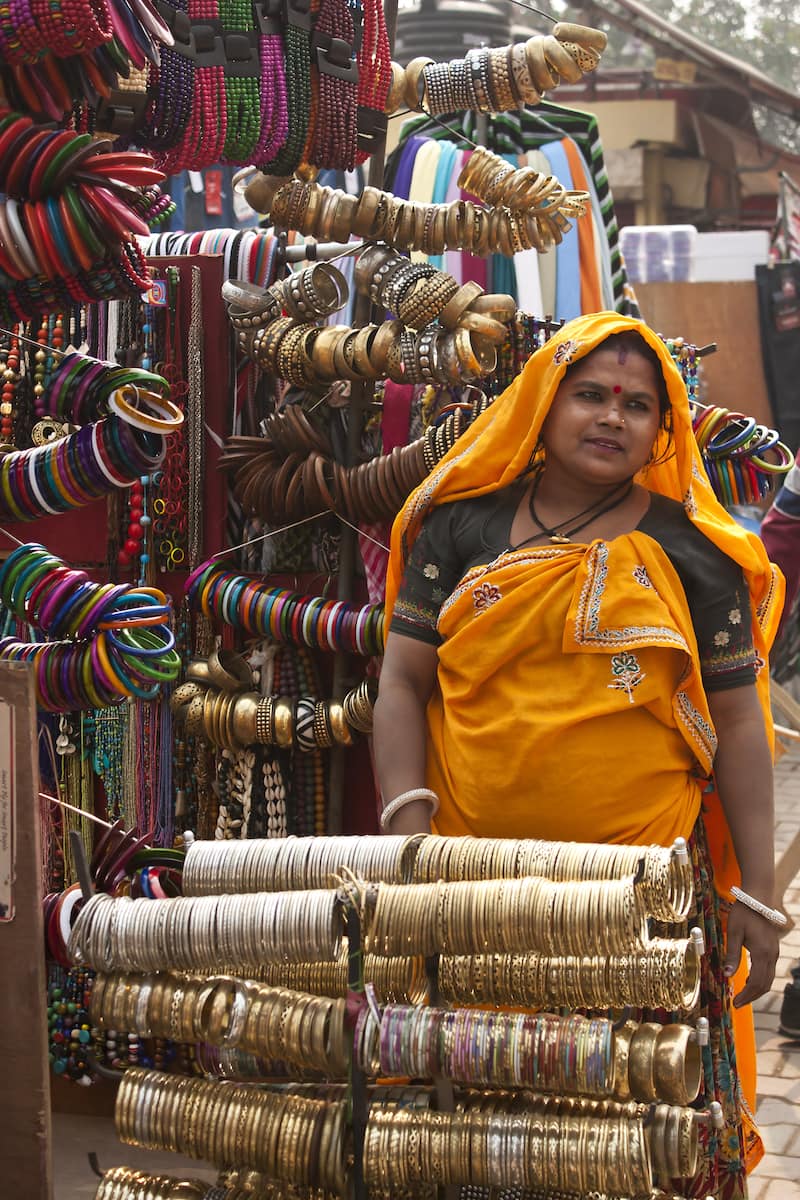 A Must Experience Shopping Therapy - Sarojini Nagar in New Delhi street shopping