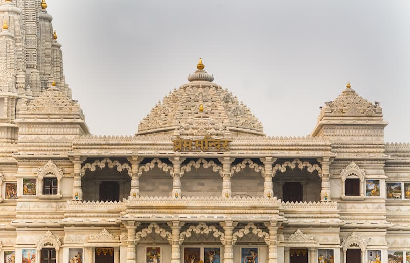 How To Go Temple Hopping In Vrindavan Here's our list of top tourist places to visit in vrindavan. how to go temple hopping in vrindavan