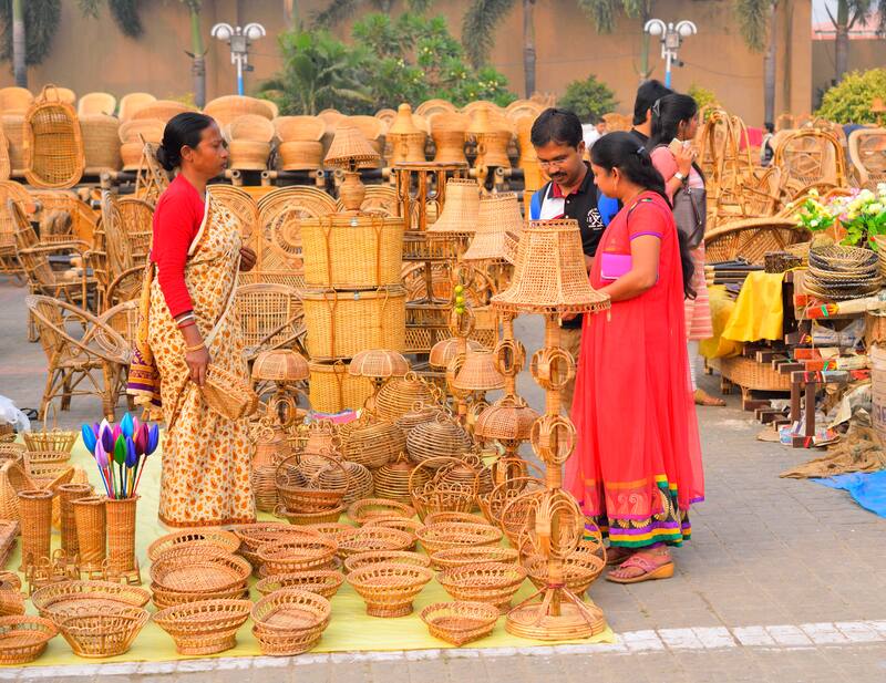 Pachmarhi Explodes With Colours During The Pachmarhi Utsav Pachmarhi utsav every year from 25th december to 30th december, pachmarhi utsav (festival) is held. pachmarhi utsav