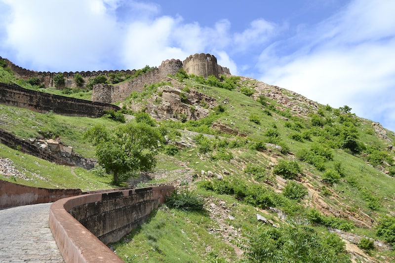 An Exhilarating Hiking Trip To The Nahargarh Fort