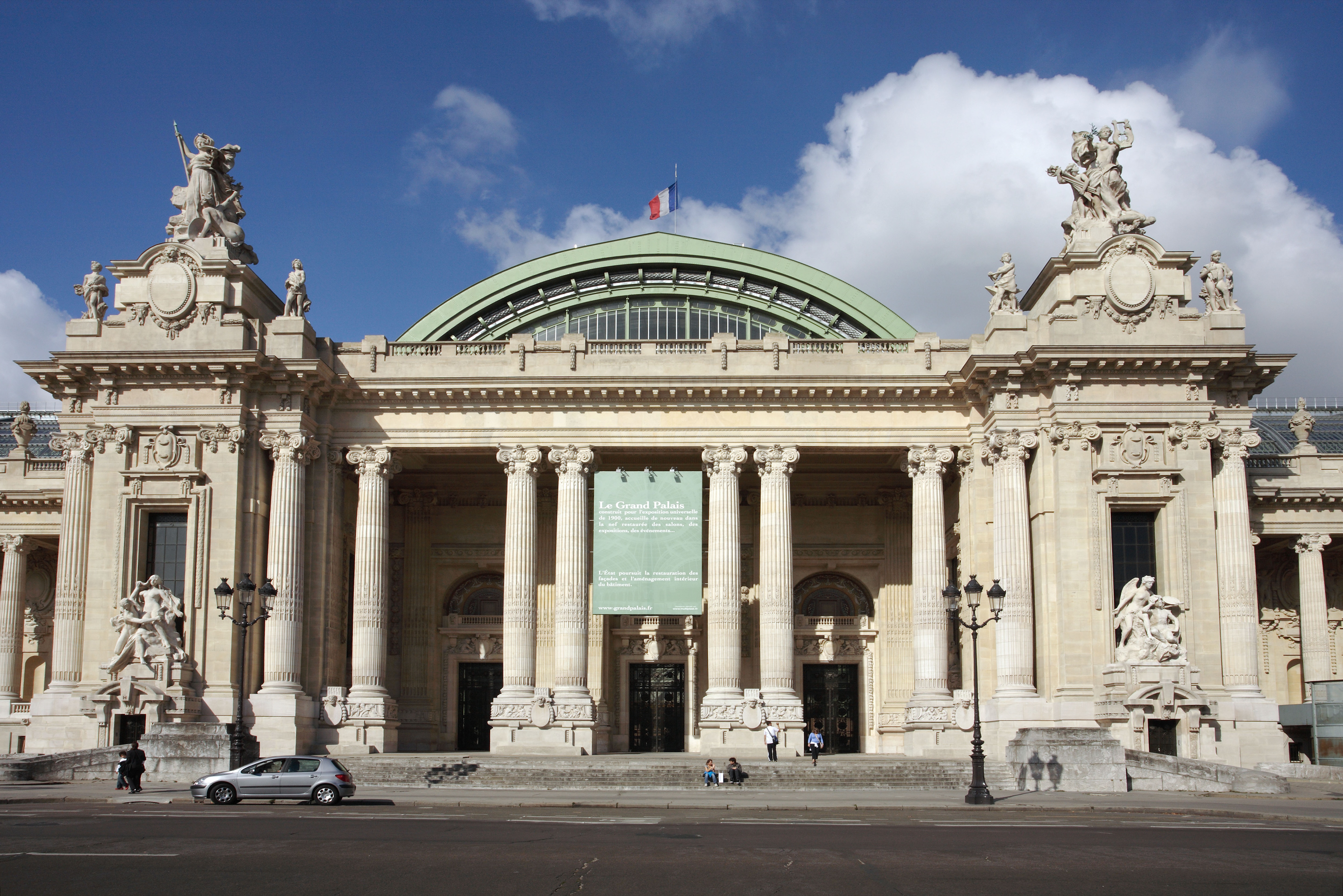 Grand Palais One Of The Top Attractions In Paris France