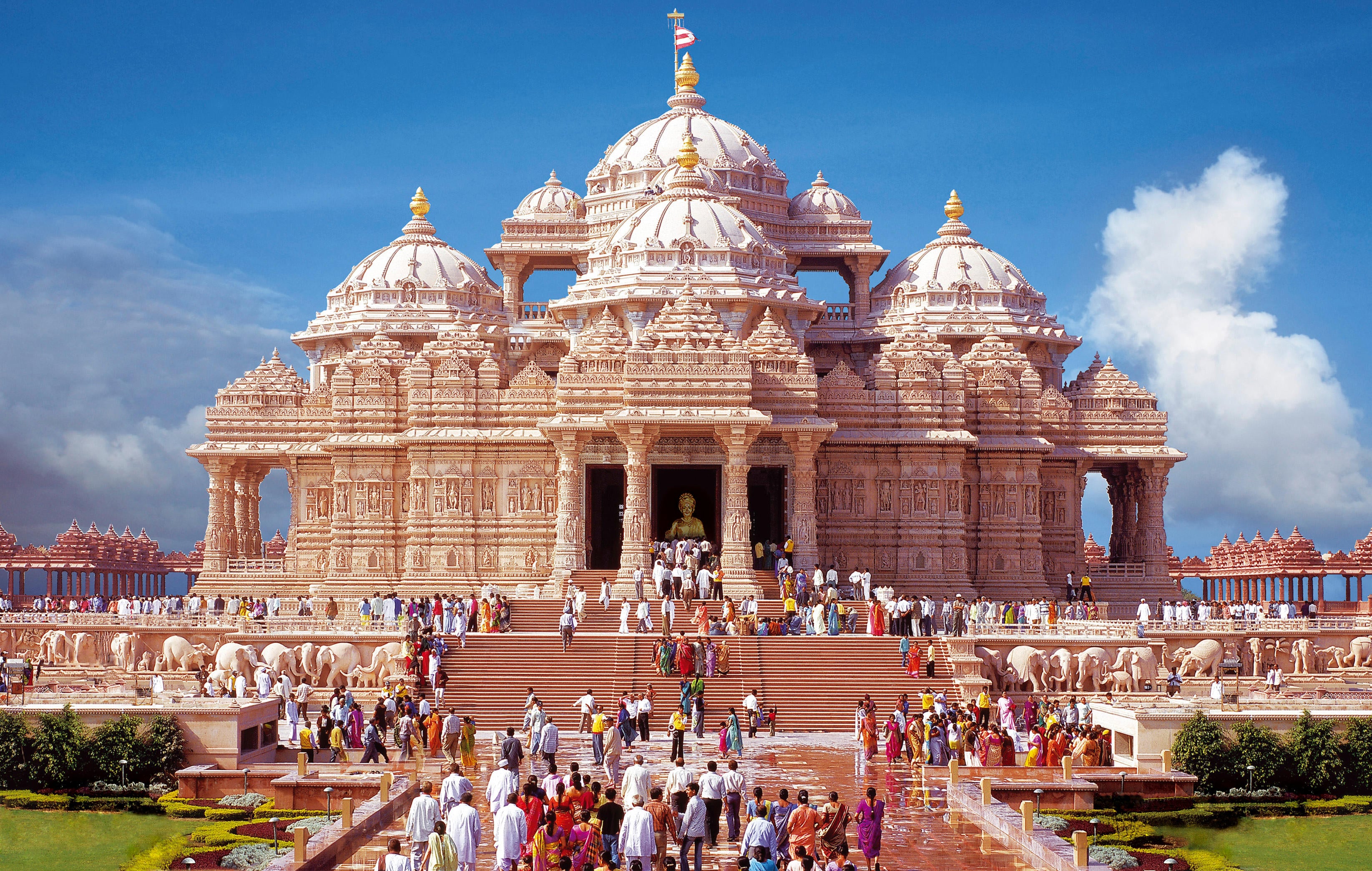 Akshardham Temple One of the Top Attractions in New Delhi, India