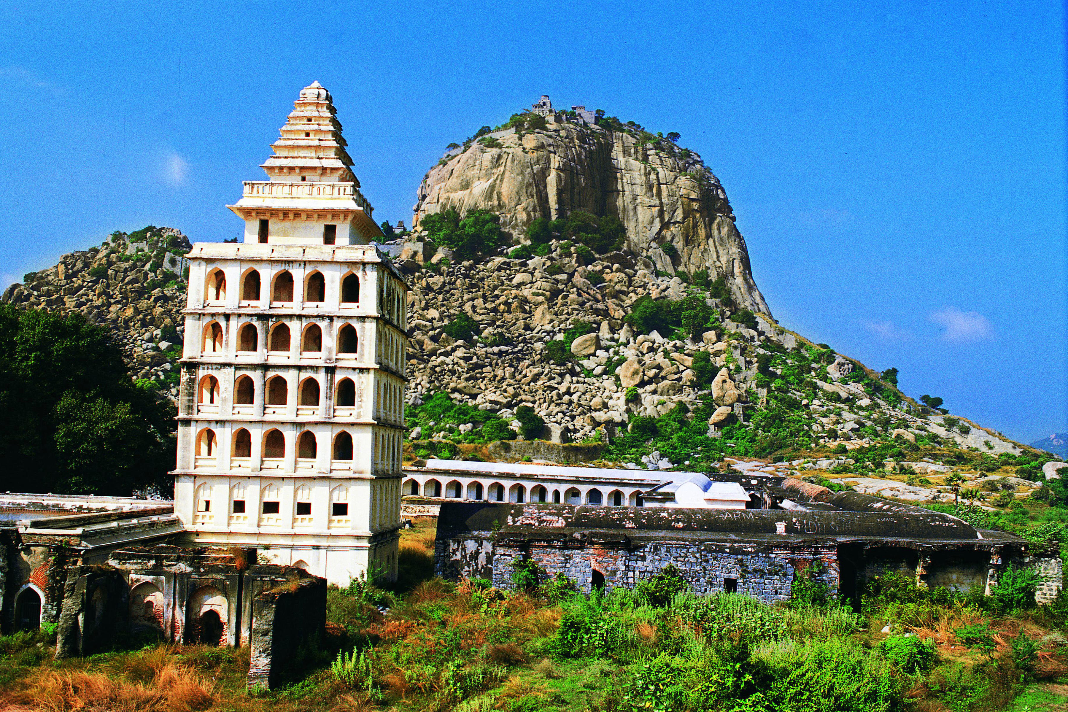 tourist places around tiruvannamalai