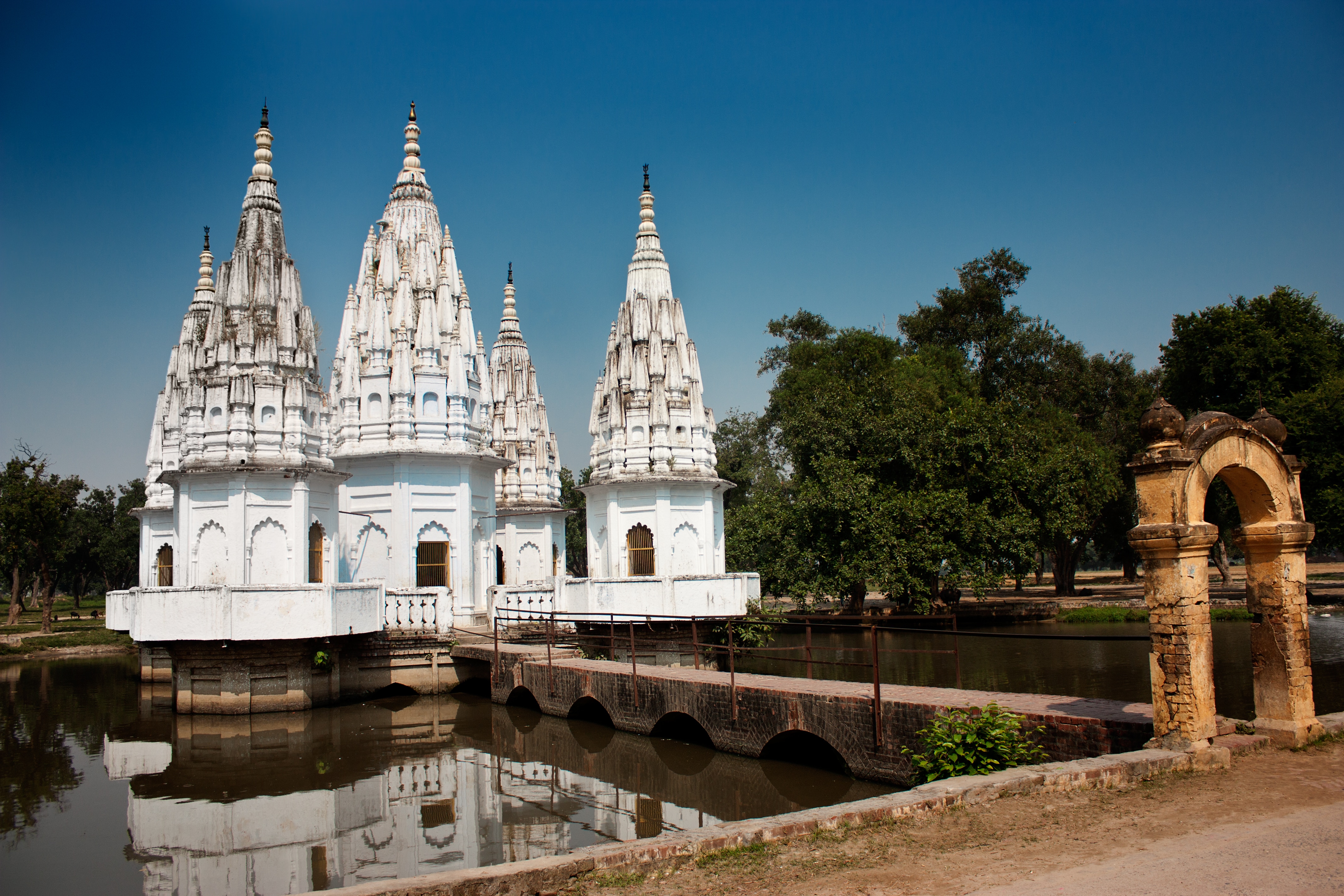 historical places to visit in kannauj