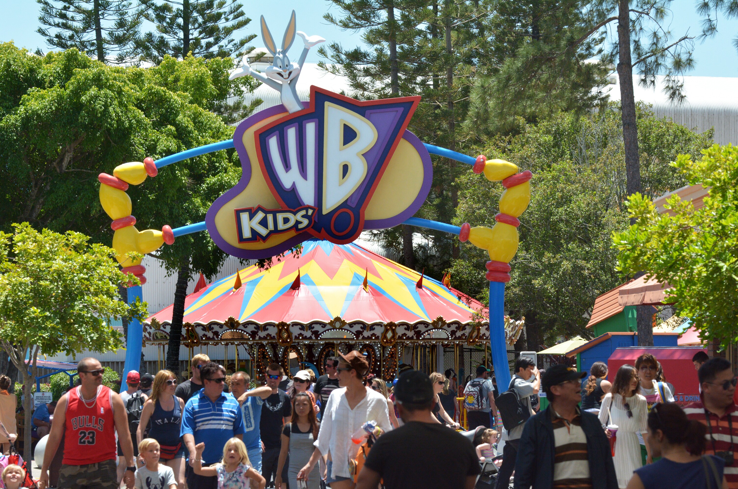 Warner Brothers Movie World Tour In Gold Coast Every Detail You Need Warner Brothers Movie World Tour In Gold Coast Every Detail You Need