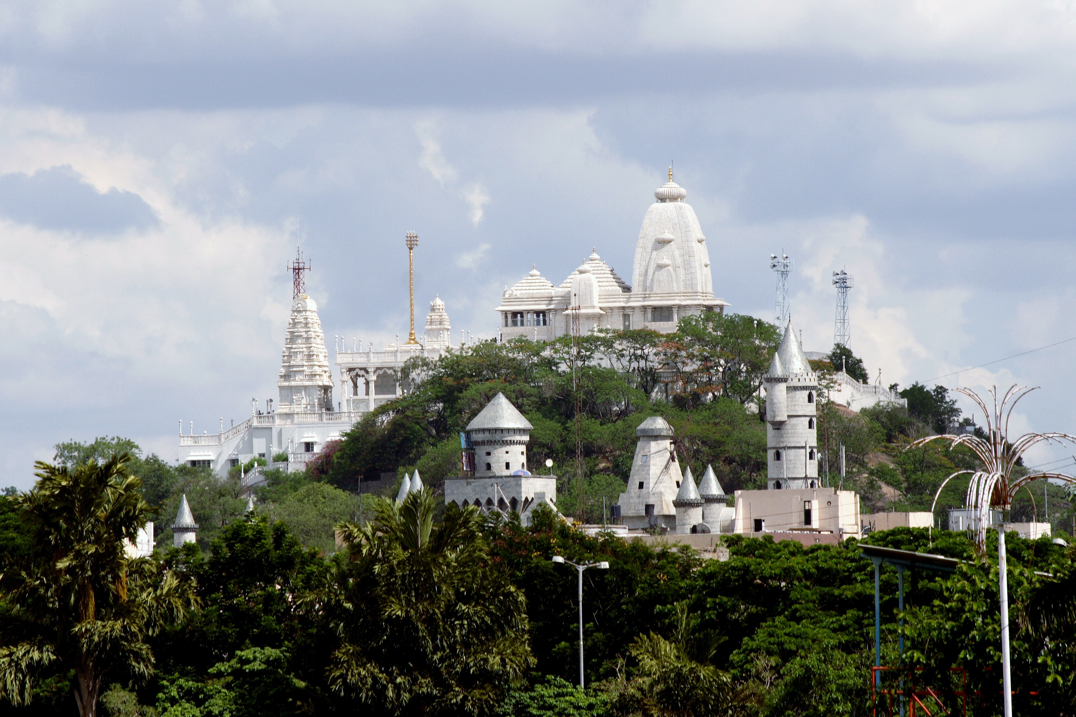 places to visit from hyderabad for 4 days