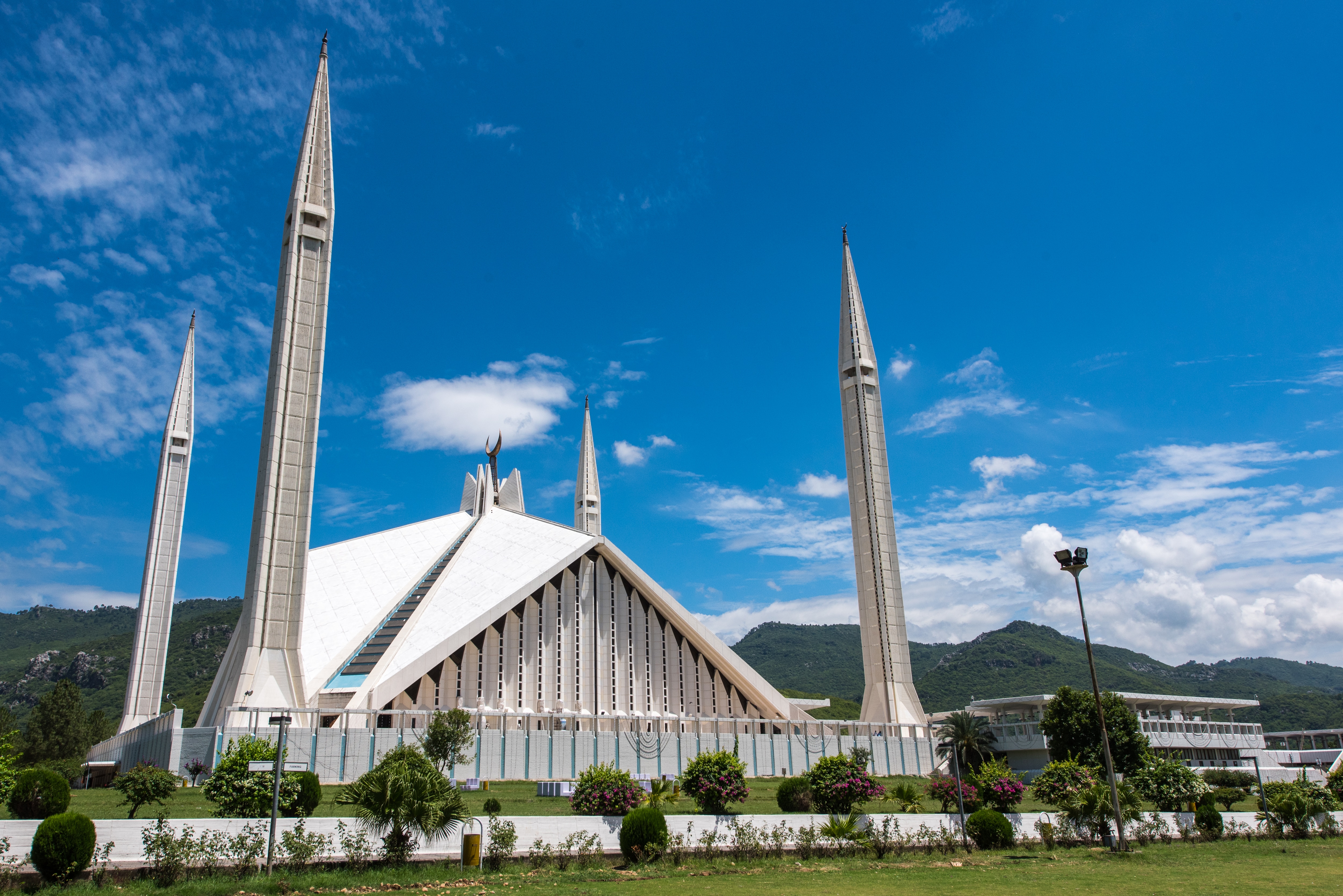 Pakistan Tour Packages , get upto 30% Off on Pakistan Packages Booking ...