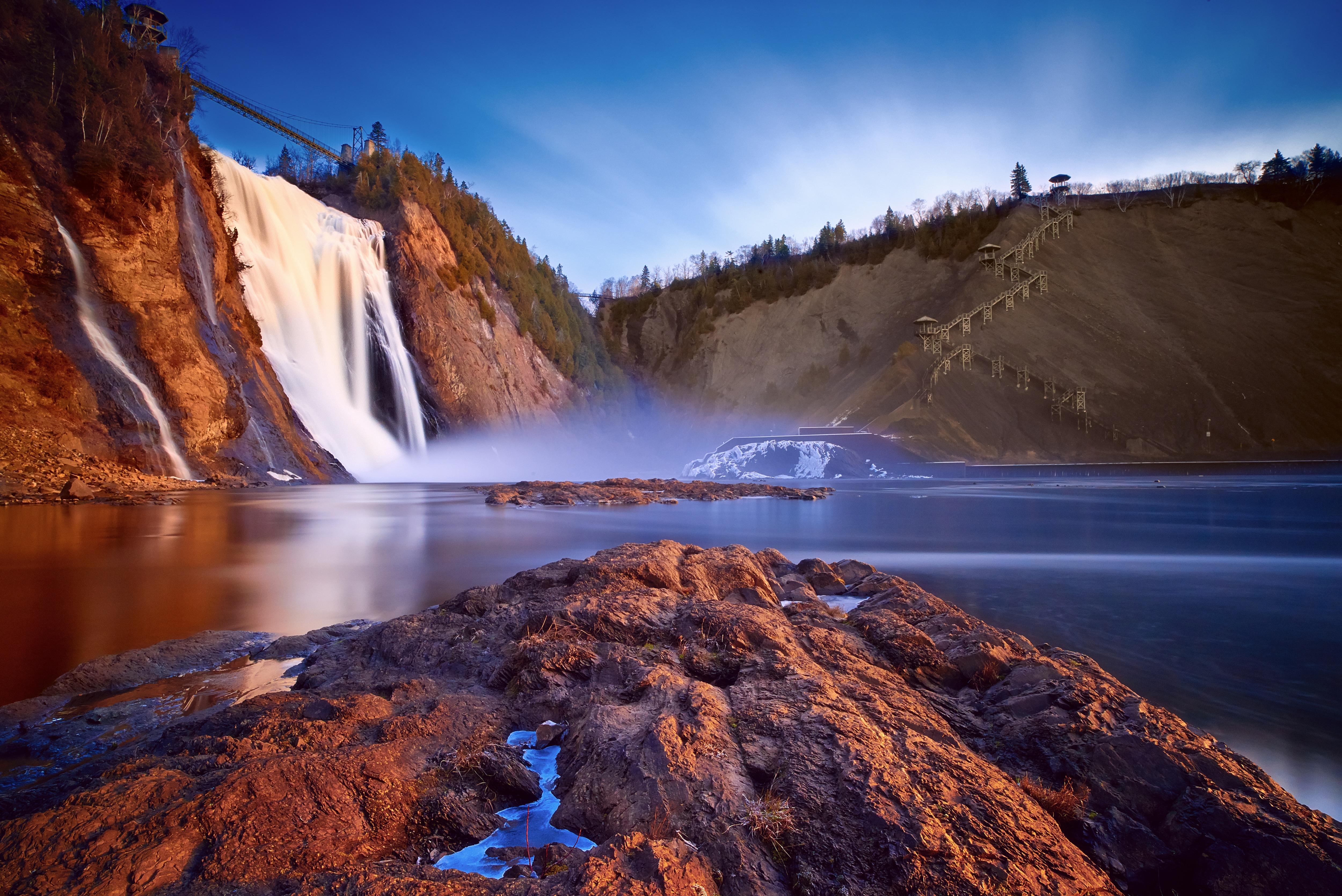 Фото года сайт. Водопад Монморанси Канада. Водопад Montmorency, Квебек, Канада. Водопады Монморанси в Квебеке. Водопад Монморанси в Квебеке Канада.