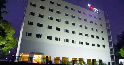 Book 3 Star Lemon Tree Hotels Near Chandigarh Railway Station With Red Fox Hotel Chandigarh